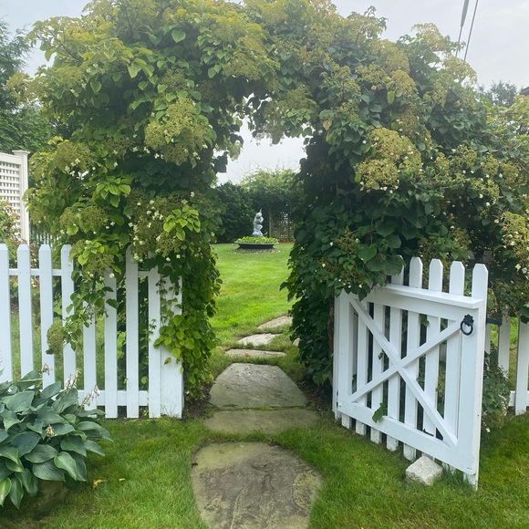 Meet your Posher, Jane - Picture 7 of 8